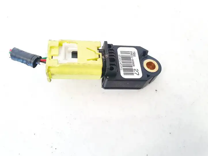 Toyota Auris 150 (2006 - 2012) 8983102060 Датчик удара SRS — фото 2