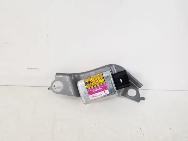 Lexus RX 330 - 350 - 400H (2008 - 2012) 89834-48020 Датчик удара SRS — фото 1