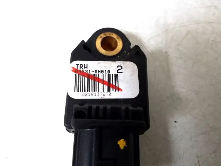 Toyota Yaris (2005 - 2009) 89831-0H010 Датчик удара SRS — фото 2