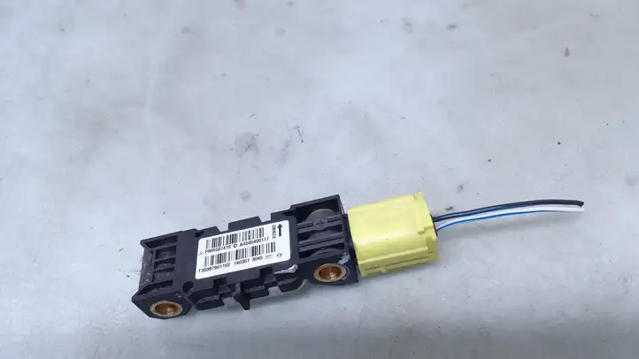 Mitsubishi Colt (2004 - 2008) PMR587419 Датчик удара SRS — фото 2