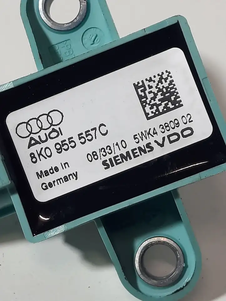Audi A4 S4 B8 8K (2007 - 2011) 8K0955557C Датчик удара SRS — фото 2