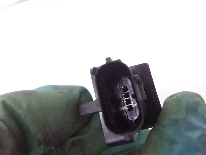 Toyota Corolla Verso E121 (2004 - 2007) 8983105010 Датчик удара SRS — фото 3