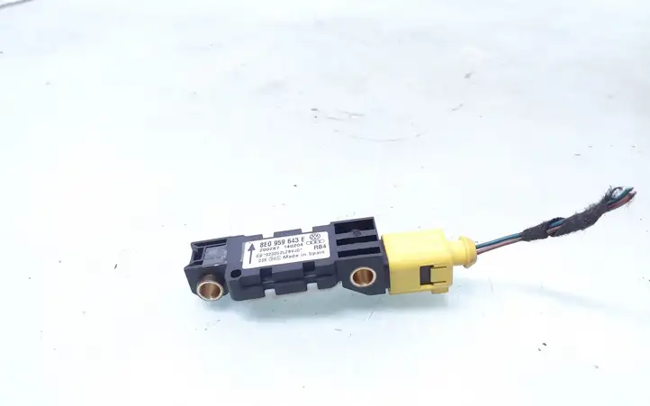 Audi A4 S4 B6 8E 8H (2000 - 2006) 8E0959643E Датчик удара SRS — фото 2