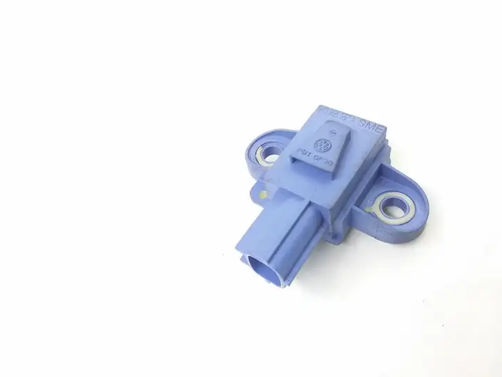 Volkswagen Golf V (2003 - 2009)  1K0955557A Датчик удара надувных подушек