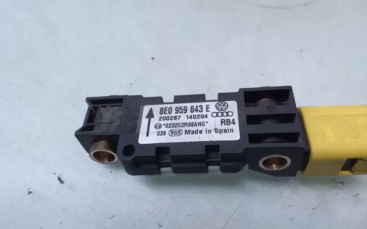 Audi A4 S4 B6 8E 8H (2000 - 2006) 8E0959643E Датчик удара SRS — фото 3