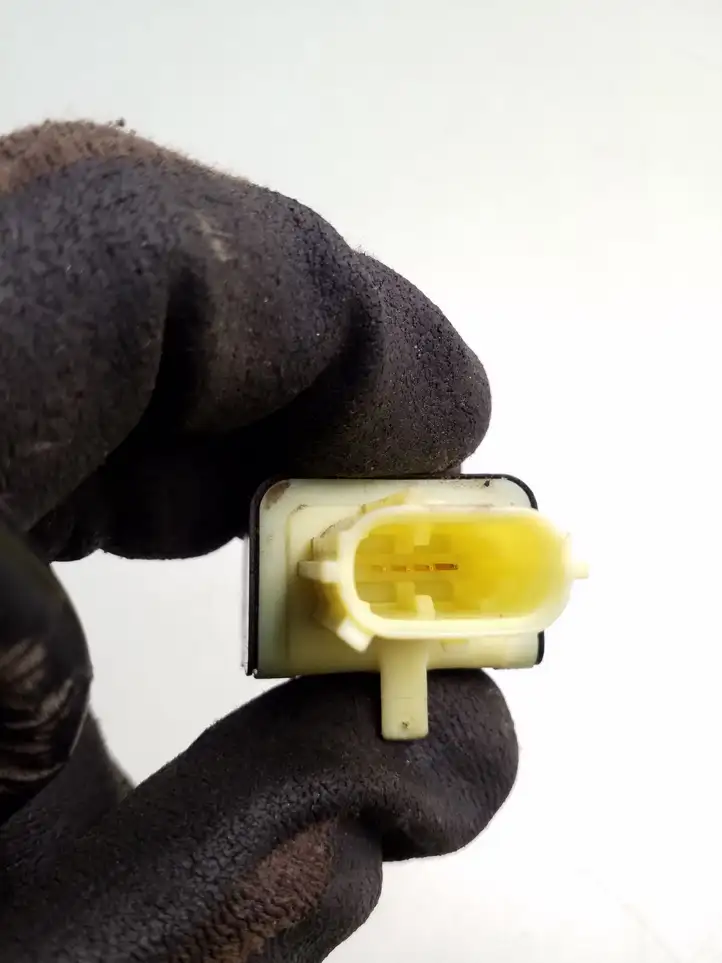 Subaru Forester SH (2008 - 2013)  98235SC000 Датчик удара надувных подушек