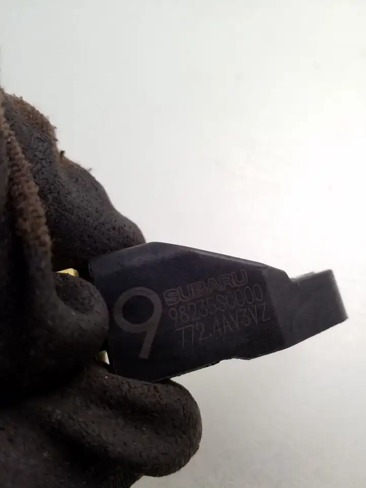 Subaru Forester SH (2008 - 2013)  98235SC000 Датчик удара надувных подушек