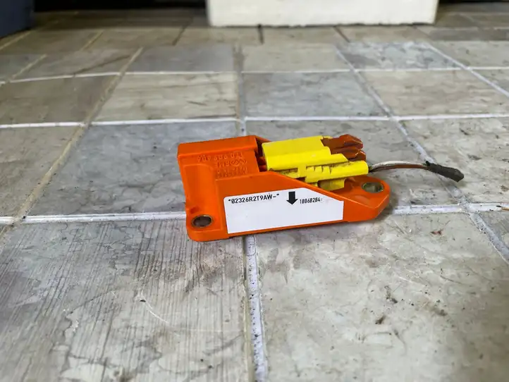 Volkswagen Touran I (2003 - 2010) 1T0909606 Датчик удара SRS — фото 4