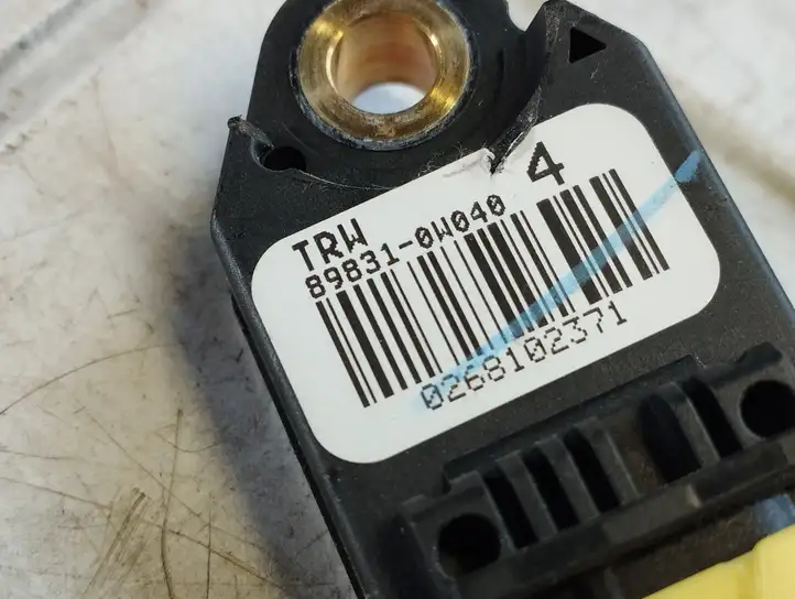 Toyota Corolla Verso AR10 (2004 - 2009) 898310W040 Датчик удара SRS — фото 2