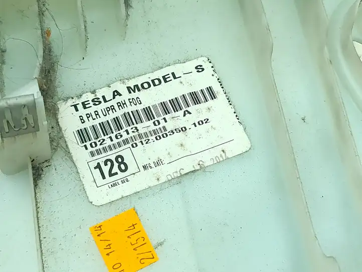 Tesla Model S (2012 - 2016) 102161201A Верхняя обшивка стойки B — фото 3