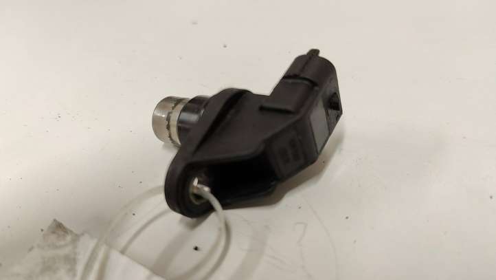 Toyota Yaris (2003 - 2005)  0281002406 Датчик положения коленчатого вала