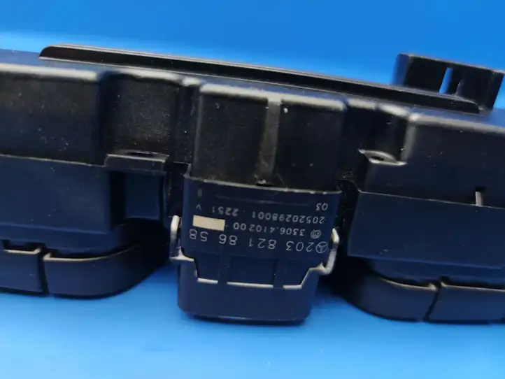 Mercedes-Benz C W203 (2000 - 2007) 2038218658 Другие включатели / ручки/ переключатели — фото 8