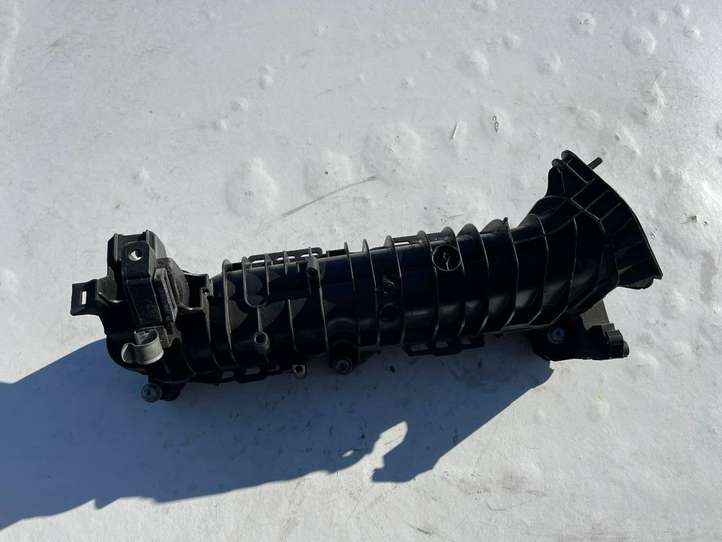 BMW 3 F30 F35 F31 (2012 - 2018)  8506406 Впускной коллектор
