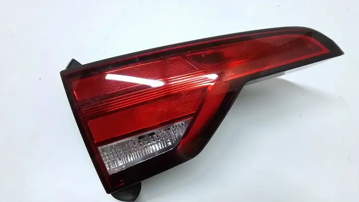 Audi A4 S4 B9 (2015 - 2019) 8W9945075 Задний фонарь в крышке багажника — фото 1