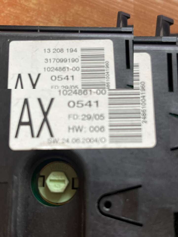 Opel Zafira (2008 - 2014)  13208194 Экран/ дисплей / маленький экран