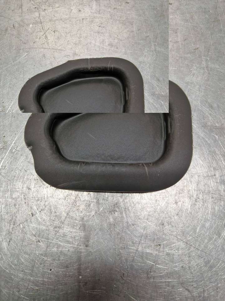 Chrysler Pacifica (2016 - )  68225667A Пенопласт крыла