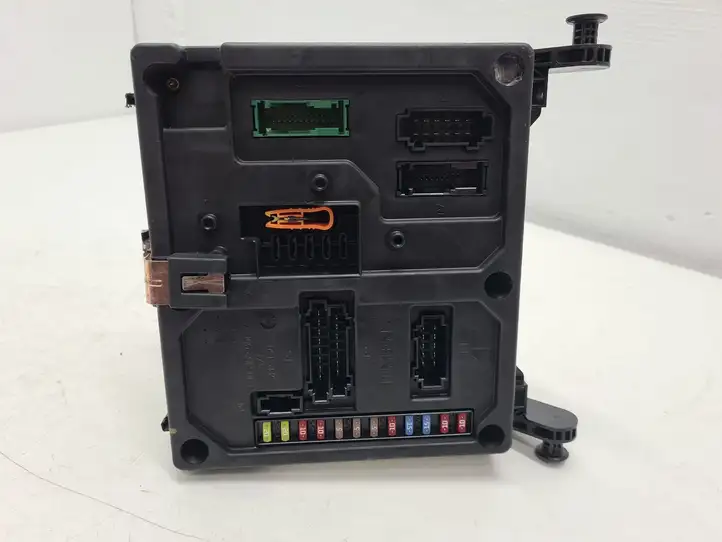 Ford Galaxy (2000 - 2006) 7M3962258AH Блок предохранителей — фото 1