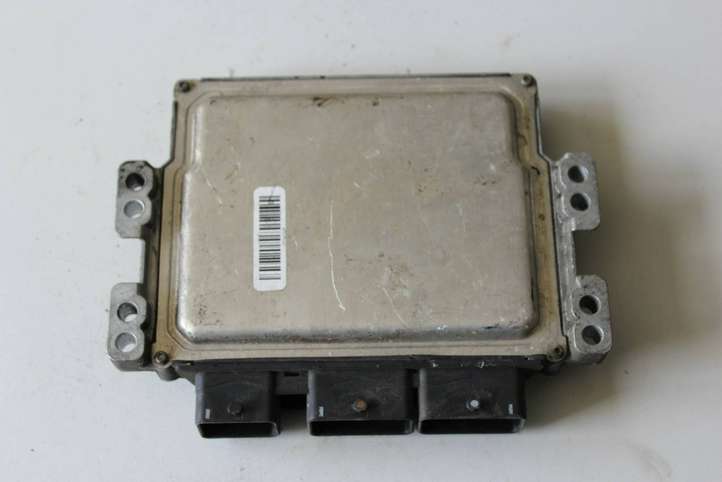 Renault Clio III (2005 - 2012)  237100875R Блок управления двигателя
