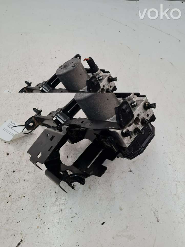 Volkswagen PASSAT B5.5 (2001 - 2005)  4B0614517G Блок ABS