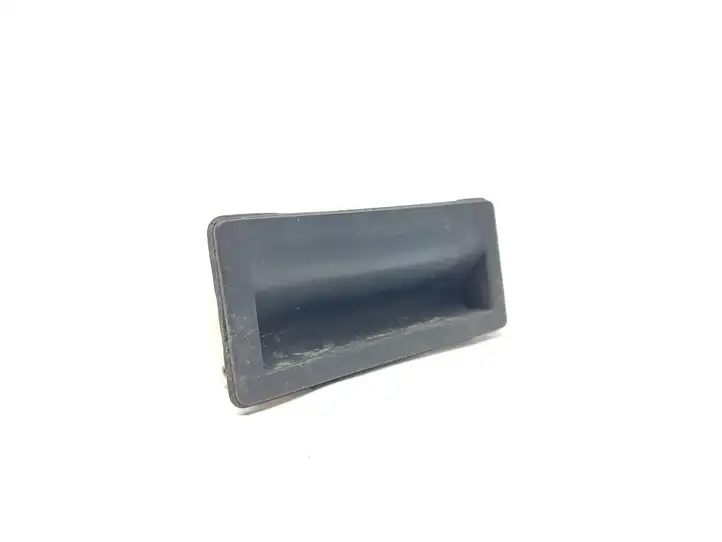 Volkswagen Tiguan (2007 - 2011) 5N0827566F Ручка крышки багажника — фото 1