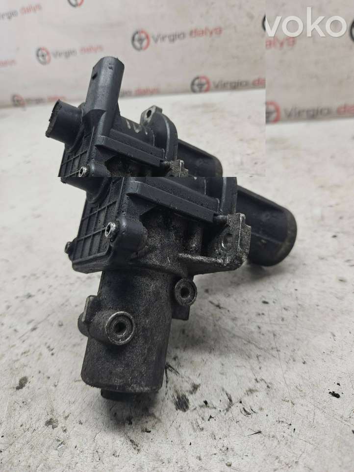 Audi A4 (2004 - 2009)  038131501ad Клапан EGR