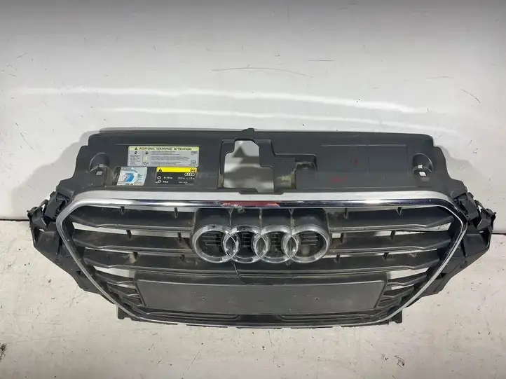 Audi A3/S3 8V (2012 - 2016) 8V3853651A Передняя решетка — фото 2