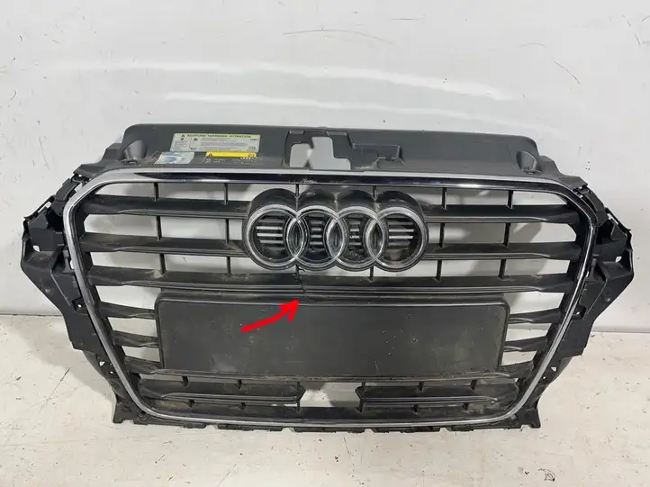 Audi A3/S3 8V (2012 - 2016) 8V3853651A Передняя решетка — фото 5