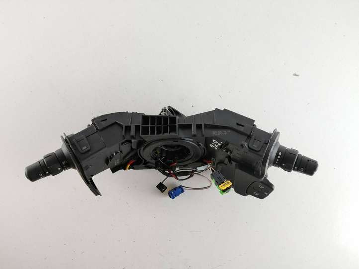 Renault Clio III (2005 - 2012)  8200906792 Комплект ручек