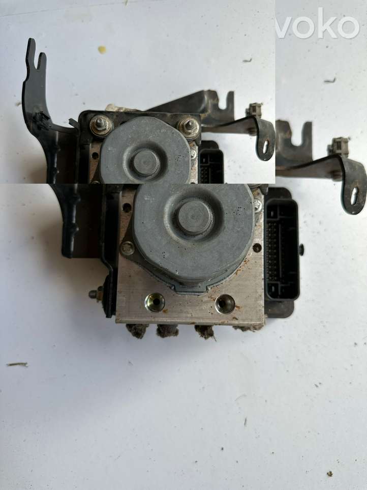 Renault Clio IV (2012 - 2019)  476608644R Блок ABS