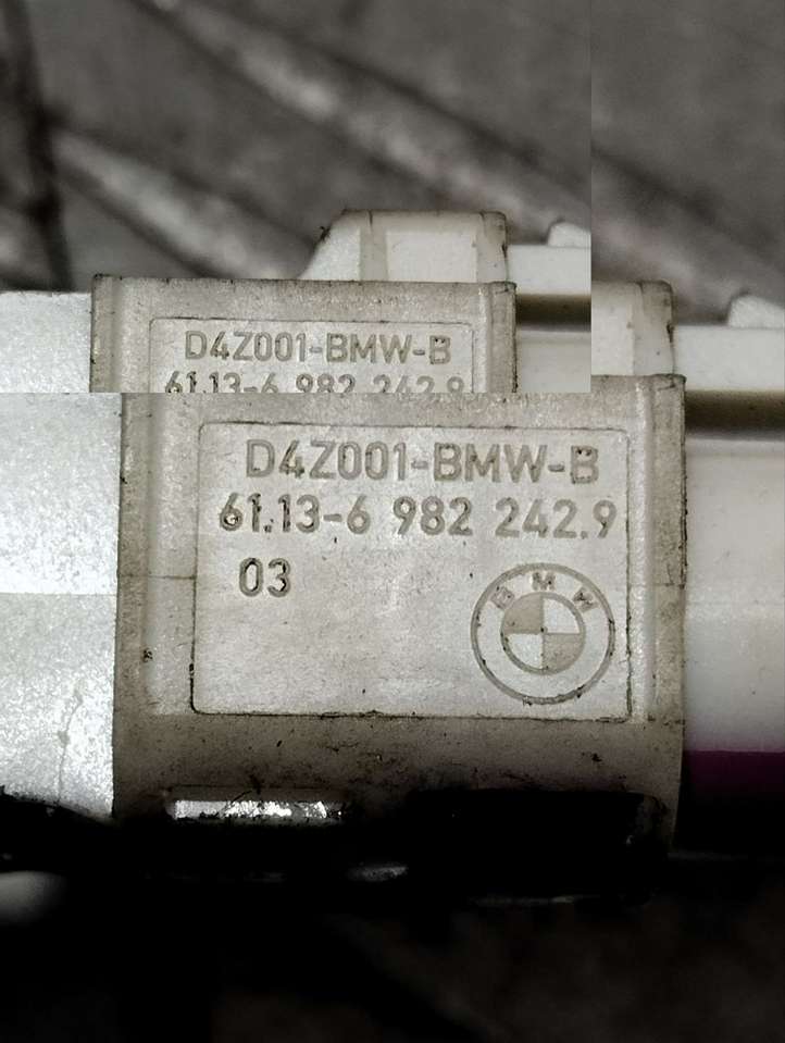BMW 7 F01 F02 F03 F04 (2008 - 2016)  9353142 Другой проводник