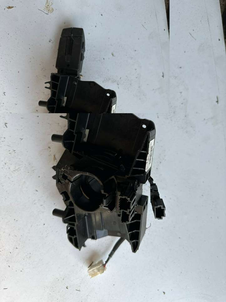 Renault Captur (2013 - 2020)  E10670323 Кнопки рулевого колеса