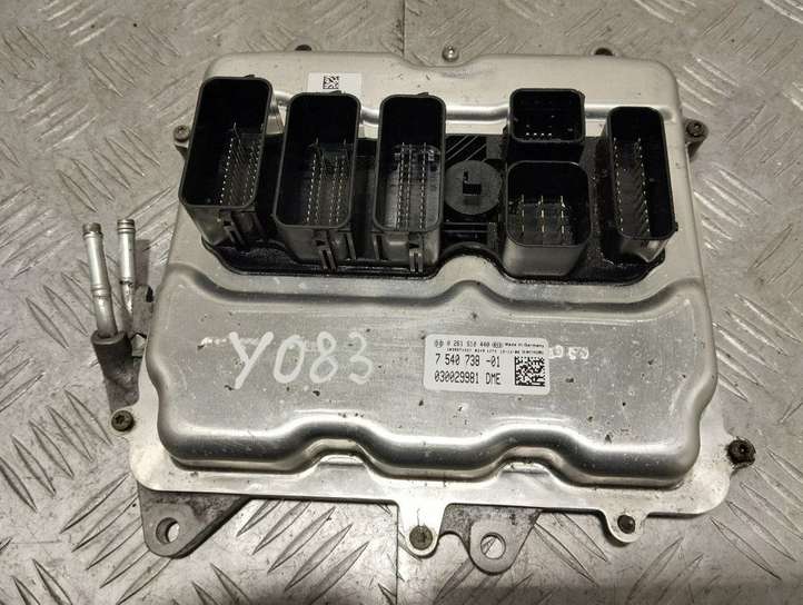BMW 7 F01 F02 F03 F04 (2008 - 2016)  7540738 Блок управления двигателя