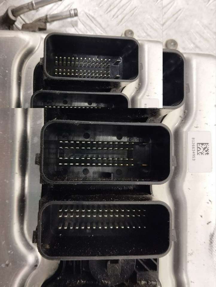 BMW 7 F01 F02 F03 F04 (2008 - 2016)  7540738 Блок управления двигателя