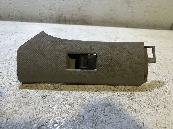 Toyota Yaris (2005 - 2009) 742310D090 Блок кнопок стеклоподъемников — фото 1