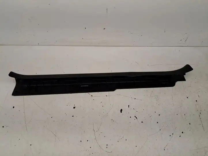 Toyota Yaris (2014 - 2019) 679140D100 Внутренняя отделка переднего порога — фото 3