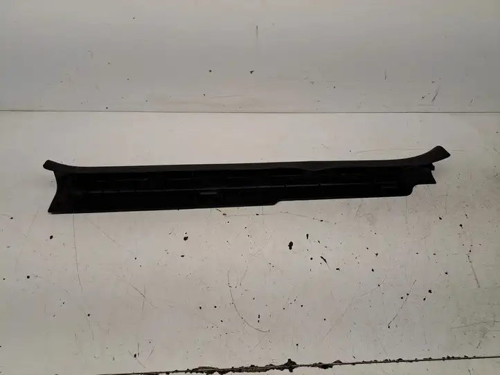 Toyota Yaris (2014 - 2019) 679140D100 Внутренняя отделка переднего порога — фото 4