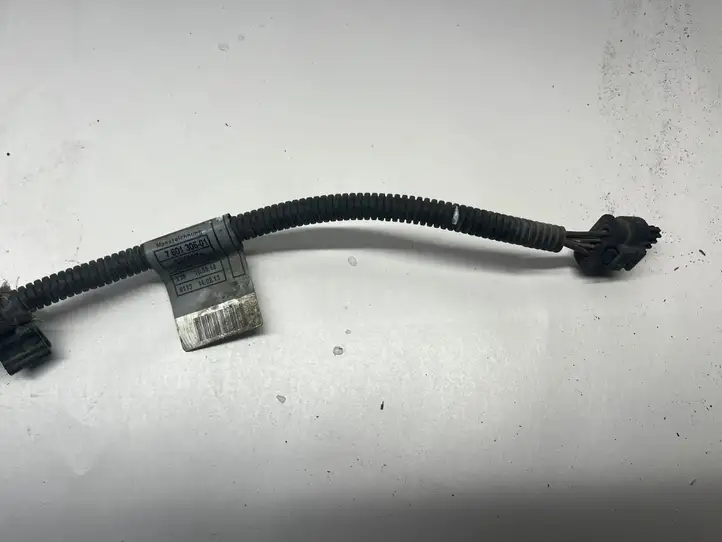 BMW 6 F12 F13 (2010 - 2018) 7601306 Прочая электропроводка — фото 3