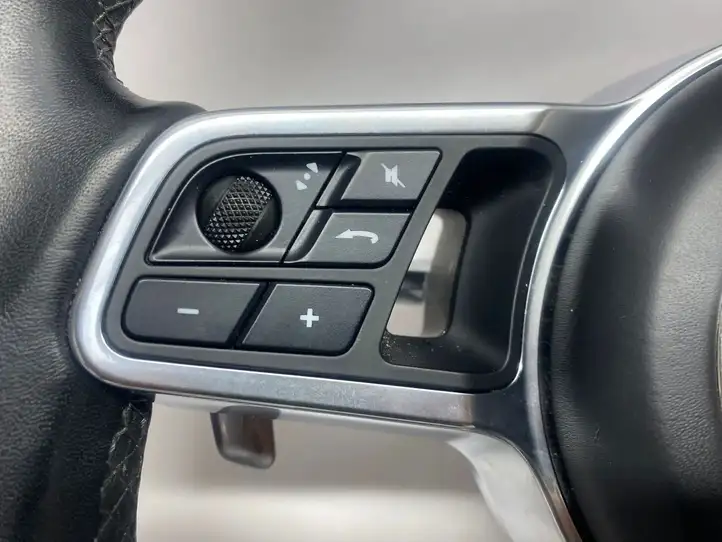 Porsche Cayenne (9Y0 9Y3) (2018 - ) Руль — фото 5