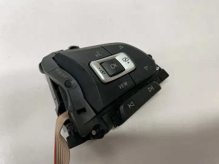 Volkswagen Jetta VII (2019 - ) 5G0959442AA Кнопки на рулевом колесе — фото 2