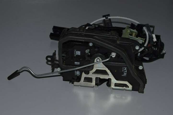 BMW 3 E90 E91 (2005 - 2012)  51227202148 Замок задней двери