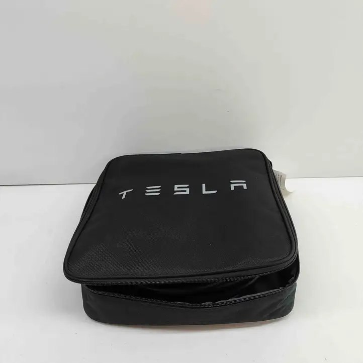 Tesla Model Y (2019 - 2024) 112125400G Кабель для зарядки электромобилей — фото 1