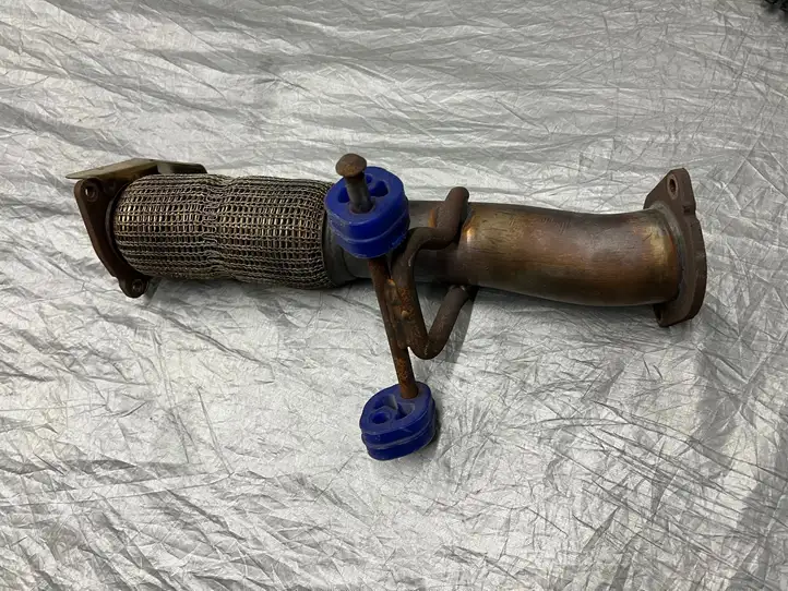 Volvo S60 (2018 - ) 31293868 Соединение выхлопной системы — фото 1