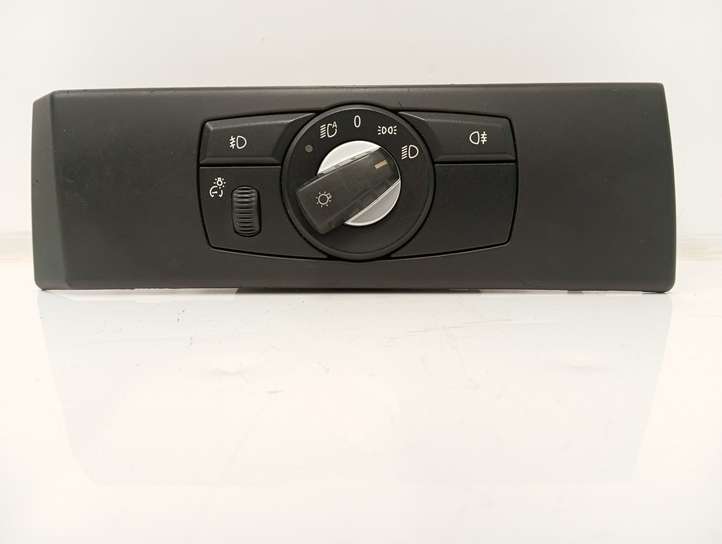 BMW 5 E60 E61 (2004 - 2010)  6988565 Включатель фонарей
