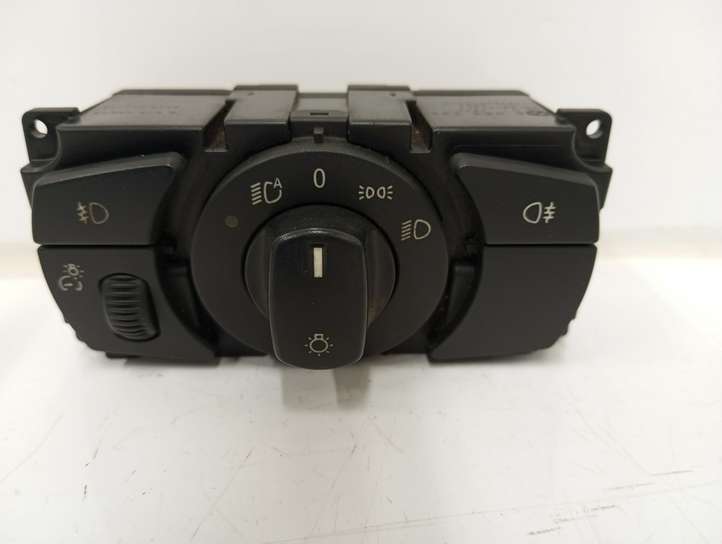 BMW 5 E60 E61 (2004 - 2010)  6953736 Включатель фонарей