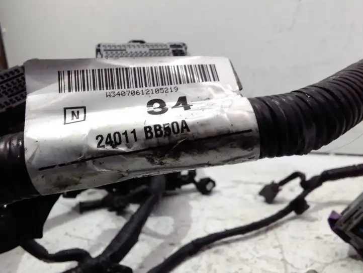 Nissan Qashqai (2010 - 2013) 24011BB50A Проводка двигателя — фото 3