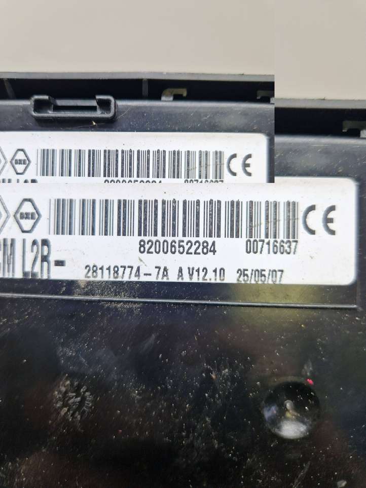 Renault Clio III (2005 - 2012)  8200652284 Mодуль kомфортa