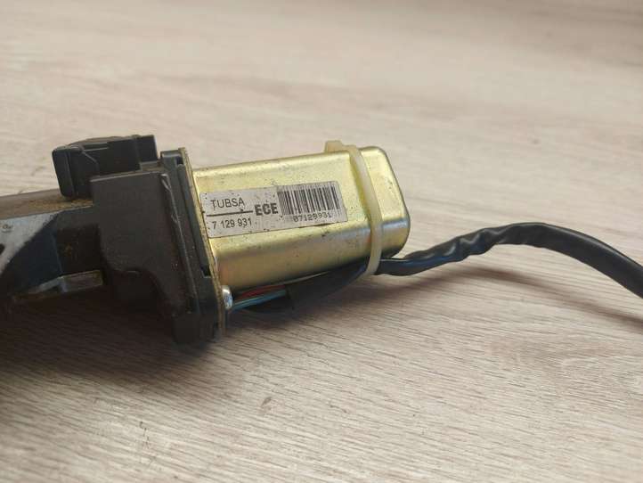 BMW 5 E60 E61 (2004 - 2010)  7129931 Замок задней крышки