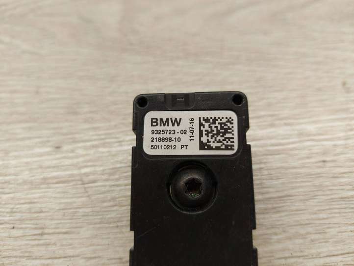 BMW 3 F30 F35 F31 (2012 - 2018)  21889810 Антенна (антенна GPS)