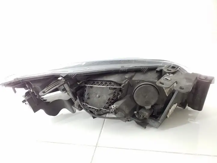 Renault Megane III (2009 - 2016) 260602545R Передняя фара — фото 2