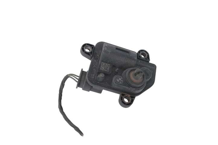 BMW 4 F32 F33 (2013 - 2017)  8632154 Двигатель заслонки